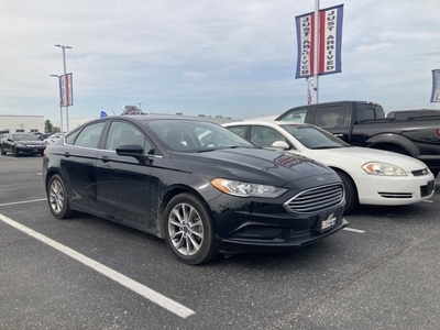 2017 Ford Fusion SE in Greenwood, IN