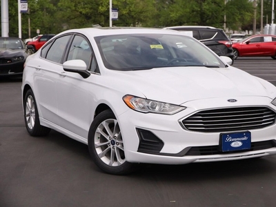 2020 Ford Fusion SE in Hazelwood, MO