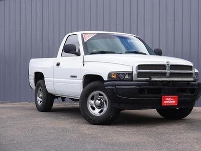 2001 Dodge Ram 1500 for Sale in Chicago, Illinois