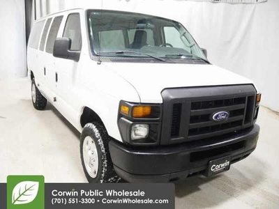 2012 Ford E-Series for Sale in Chicago, Illinois