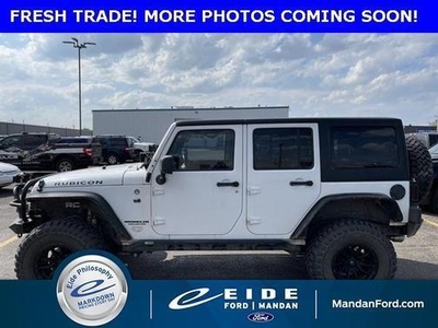 2012 Jeep Wrangler Unlimited for Sale in Chicago, Illinois