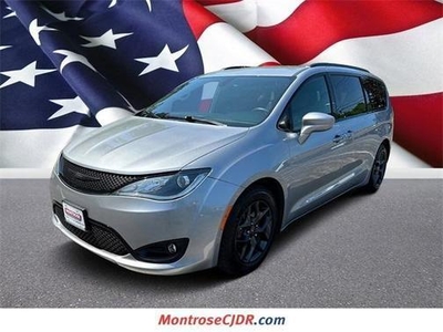 2019 Chrysler Pacifica for Sale in Saint Louis, Missouri