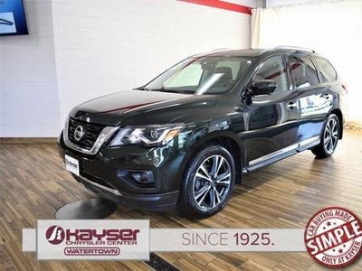 2019 Nissan Pathfinder for Sale in Chicago, Illinois