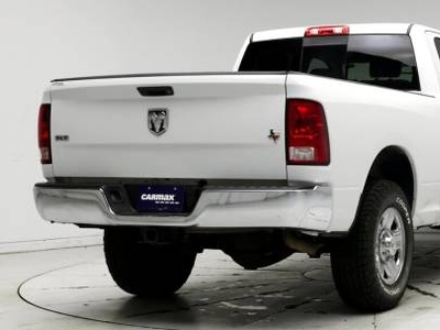 Ram 2500 5.7L V-8 Gas