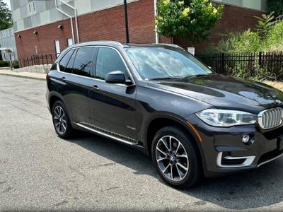 BMW X5 3.0L Inline-6 Gas Turbocharged