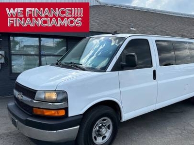 Chevrolet Express Passenger 6.0L V-8 Gas