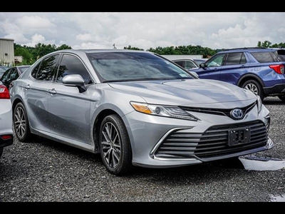 Used 2022 Toyota Camry XLE