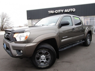 2012 Toyota Tacoma V6 4x4 4dr Double Cab 5.0 ft SB 5A for sale in Menasha, WI