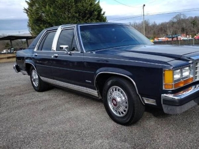 FOR SALE: 1984 Ford Crown Victoria $8,395 USD