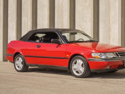 FOR SALE: 1995 Saab 900 $8,900 USD