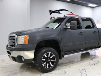 GMC Sierra 2500HD 6.6L V-8 Diesel Turbocharged