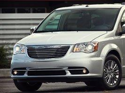2011 Chrysler Town & Country for Sale in Chicago, Illinois
