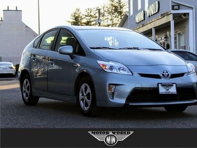 2015 Toyota Prius for Sale in Northwoods, Illinois