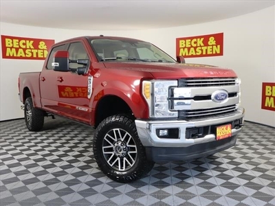 Pre-Owned 2017 Ford F-250SD Lariat