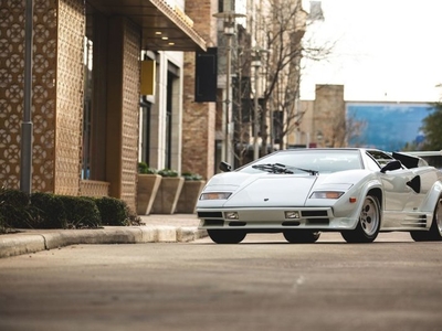 FOR SALE: 1988 Lamborghini Countach $589,500 USD