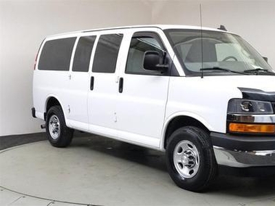 2017 Chevrolet Express 2500 for Sale in Chicago, Illinois