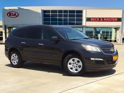 Pre-Owned 2013 Chevrolet Traverse LS