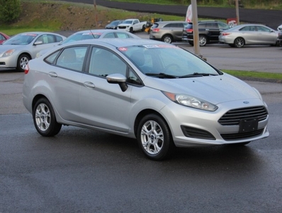 Used 2014 Ford Fiesta SE FWD