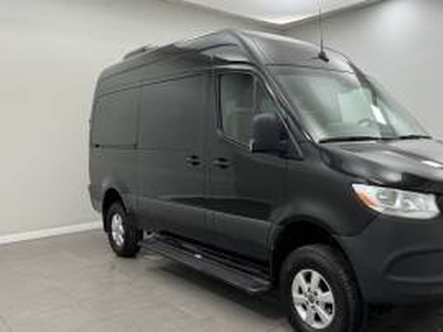 Mercedes-Benz Sprinter Passenger Van 3000