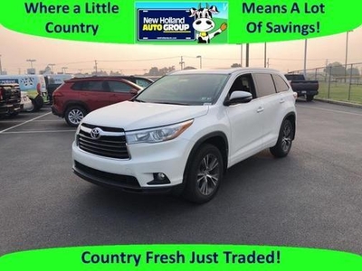 2016 Toyota Highlander for Sale in Co Bluffs, Iowa