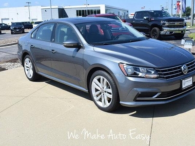 2019 Volkswagen Passat for Sale in Chicago, Illinois