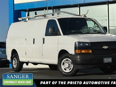 2018 Chevrolet Express 2500 for Sale in Chicago, Illinois