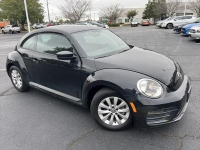 2018 Volkswagen Beetle for Sale in Northwoods, Illinois