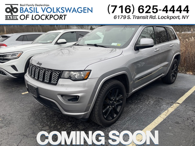 Used 2018 Jeep Grand Cherokee Altitude With Navigation & 4WD