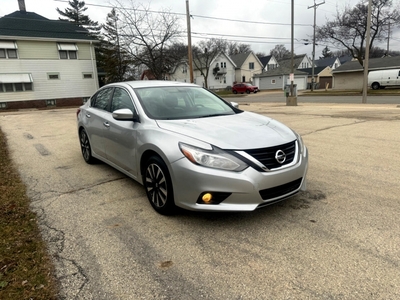 2018 Nissan Altima 2.5 SV for sale in Milwaukee, WI