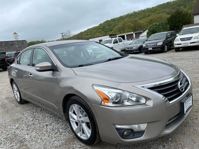 Used 2015 Nissan Altima 2.5 SV w/ Convenience Package