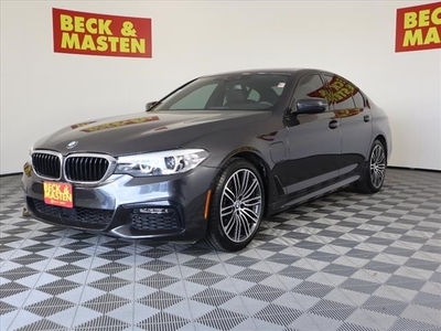 Pre-Owned 2019 BMW 5 Series 530e iPerformance