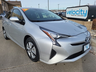 2016 Toyota Prius Three