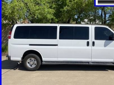 Chevrolet Express Passenger 6.0L V-8 Gas