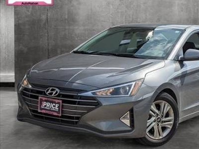 Hyundai Elantra 2.0L Inline-4 Gas