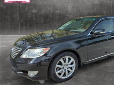 Lexus LS 4.6L V-8 Gas