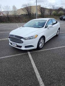 Used 2016 Ford Fusion SE FWD