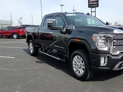 GMC Sierra 2500HD 6.6L V-8 Gas