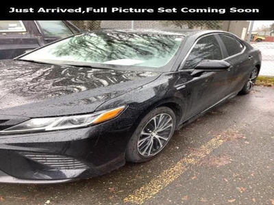 2019 Toyota Camry Hybrid for Sale in Saint Louis, Missouri