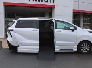 2023 Toyota Sienna XLE in Herculaneum, MO