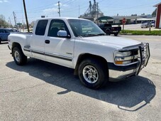 FOR SALE: 2000 Chevrolet 1500 $9,495 USD