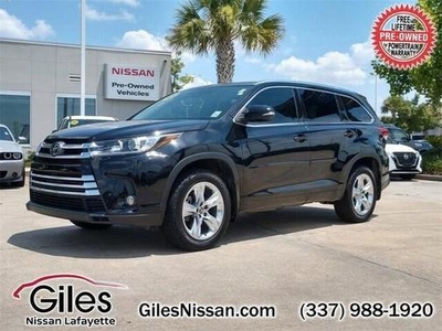 2018 Toyota Highlander for Sale in Co Bluffs, Iowa