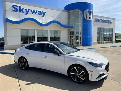 2023 Hyundai Sonata for Sale in Co Bluffs, Iowa