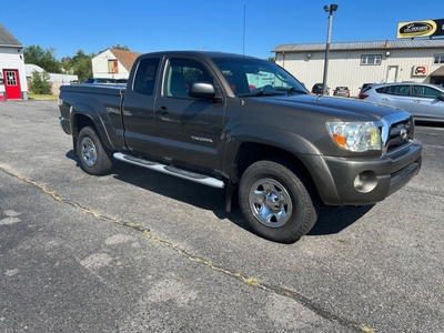 2009 Toyota Tacoma V6 4x4 4dr Access Cab 6.1 ft. SB 5A for sale in Portland, ME