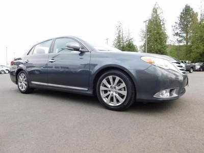 2011 Toyota Avalon for Sale in Co Bluffs, Iowa