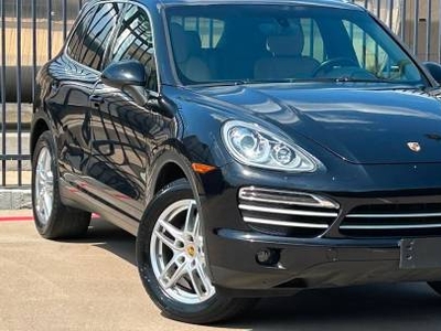 Porsche Cayenne 3.6L V-6 Gas