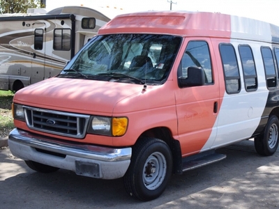 2004 Ford E-Series E 250 SD 3dr Extended Length Cargo 138 176 in. WB for sale in Round Rock, TX