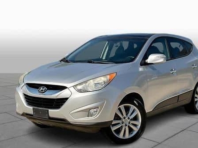 2012 Hyundai Tucson for Sale in Northwoods, Illinois