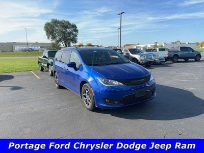 2020 Chrysler Pacifica for Sale in Chicago, Illinois