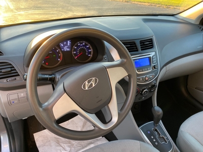 2014 Hyundai Accent GLS in Bay Shore, NY