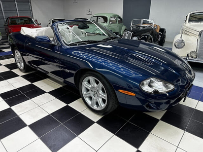 2000 Jaguar XK-Series